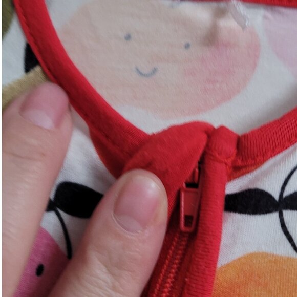 Miozing Bamboo 0-3 Mo Baby Girl Boy Apple Print Zippy Pajamas Animal Sleeper Red - Picture 10 of 14